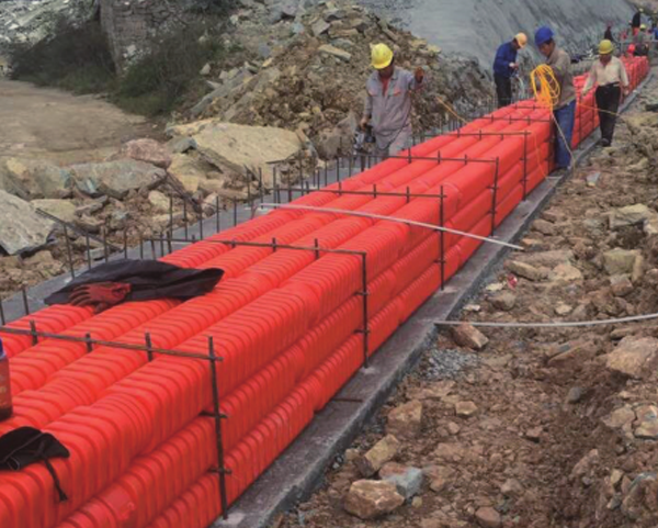 立筋式中空壁钢塑复合缠绕管